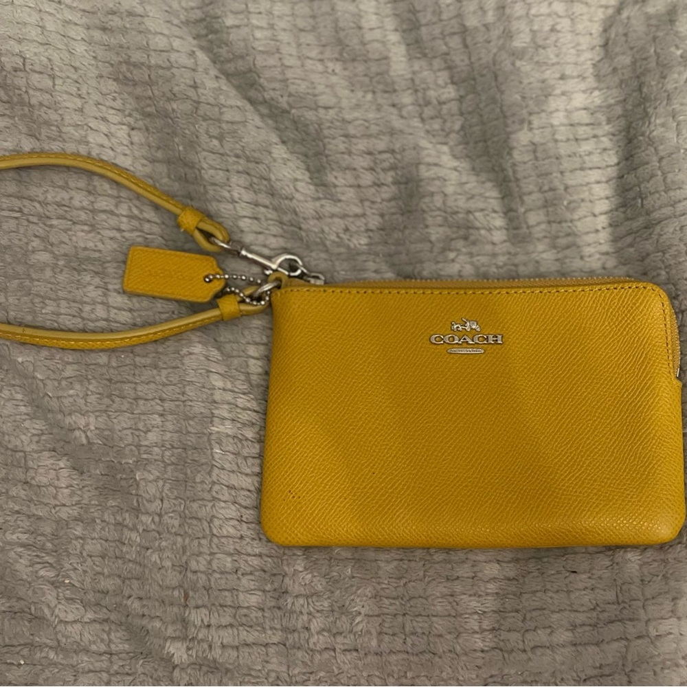 Coach Honeycomb Wristlet